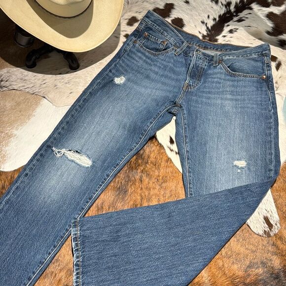 501 Levi’s Original Jeans Distressed denim 29 x 28 C45 - Picture 1 of 10